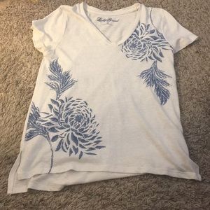 Lucky brand xs flower t-shirt